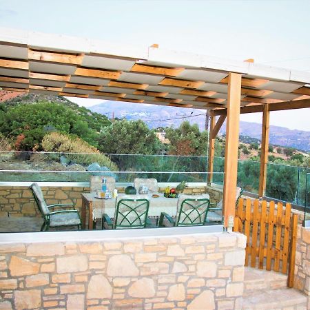 Villa Argyro トリオペトラ エクステリア 写真