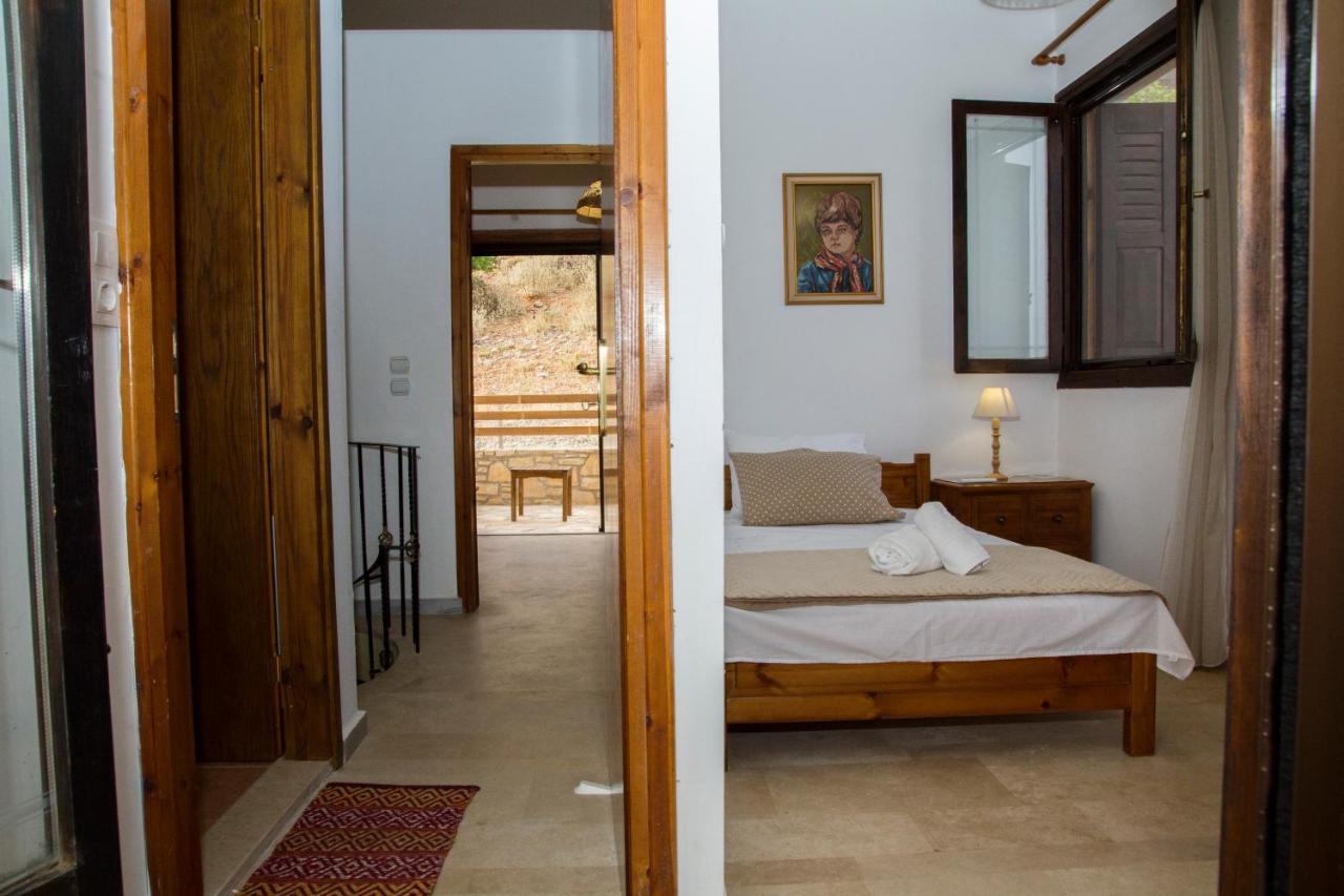 Villa Argyro トリオペトラ エクステリア 写真