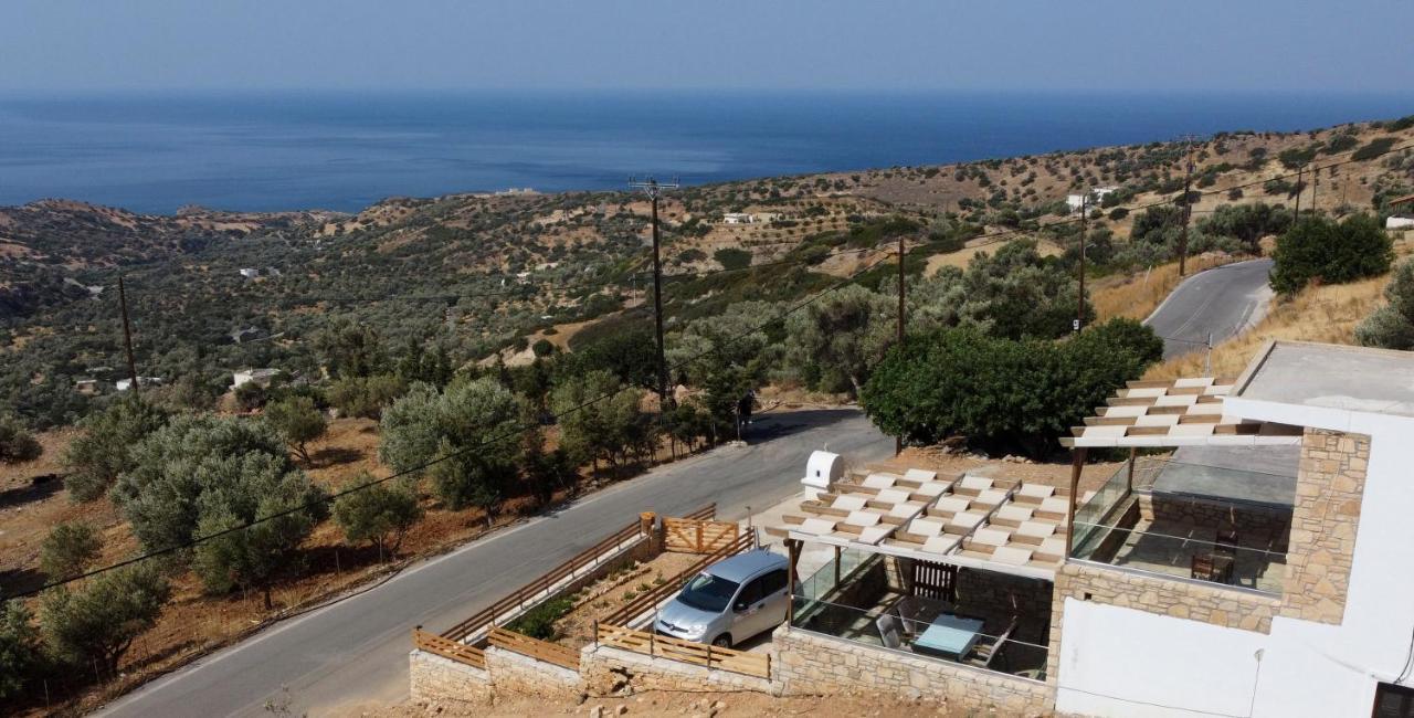 Villa Argyro トリオペトラ エクステリア 写真