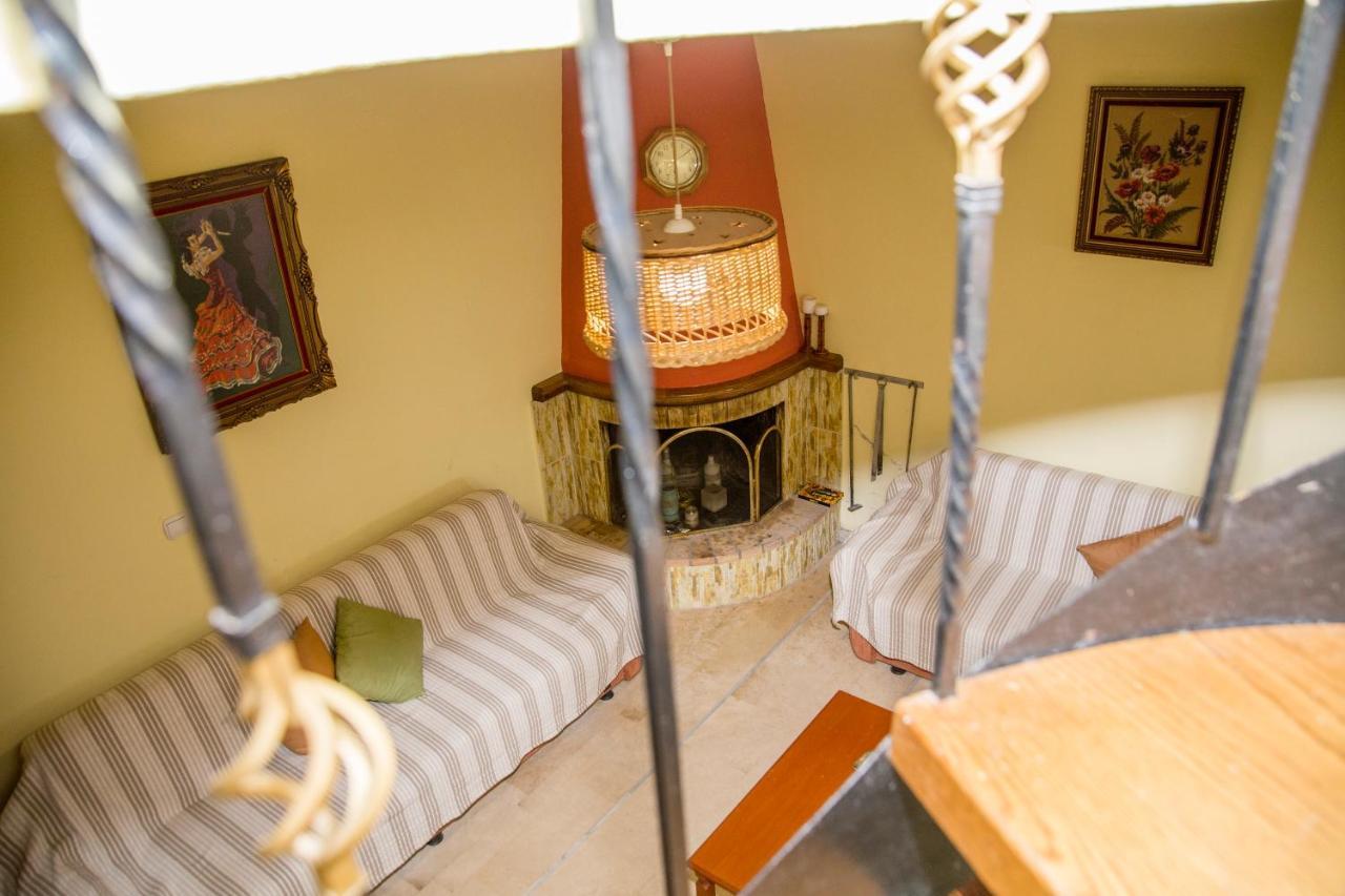 Villa Argyro トリオペトラ エクステリア 写真